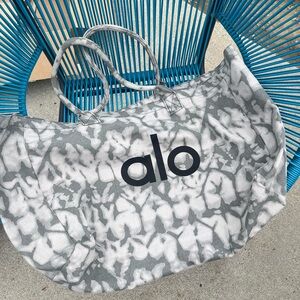 Alo yoga tote bag